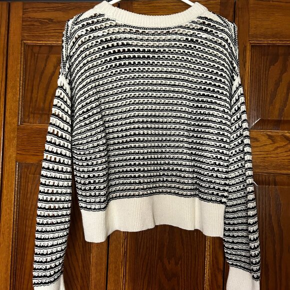 Open Stich Sweater - Picture 1 of 3